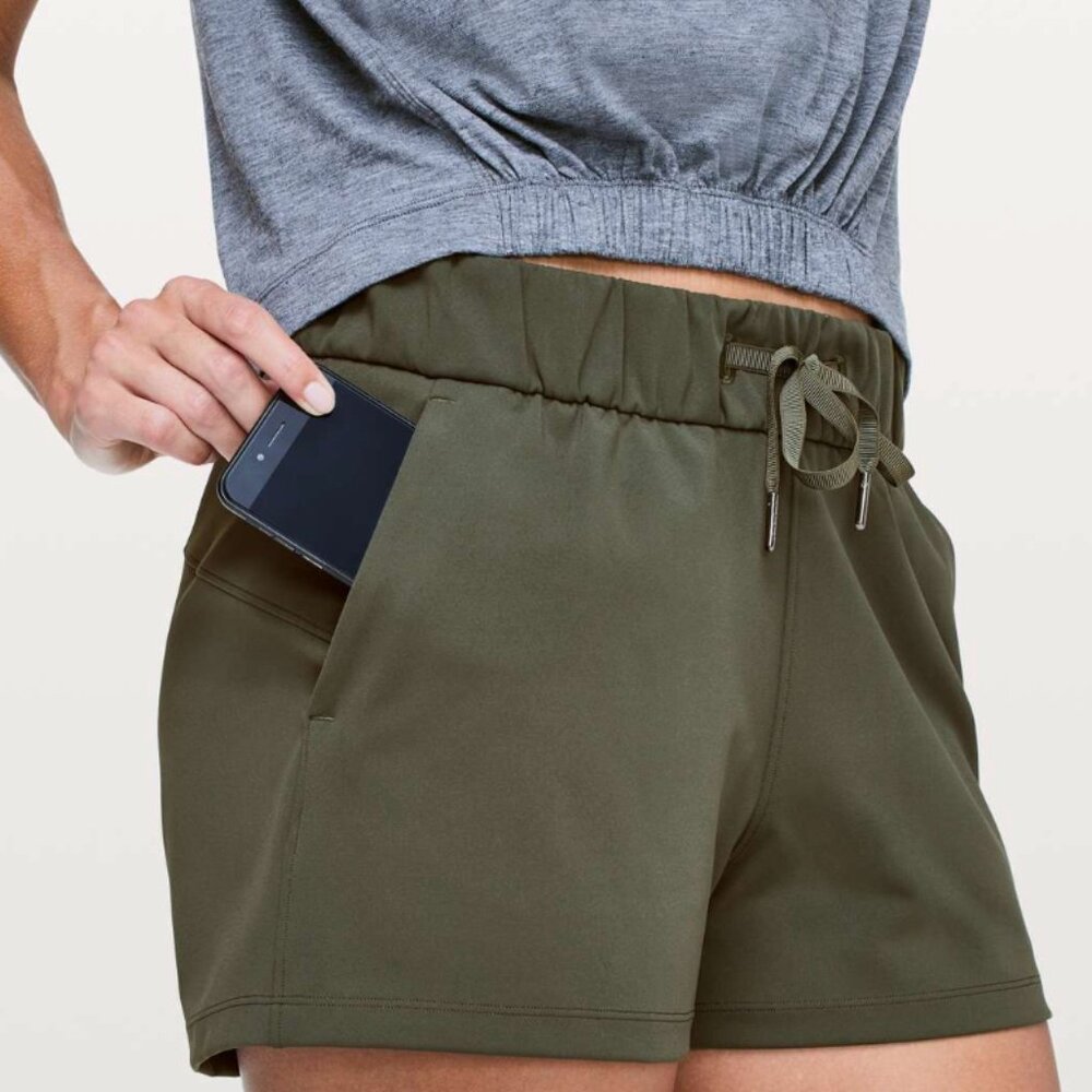 Lululemon On the Fly Short - Camo Green - Size 6 - Picture 2 of 6